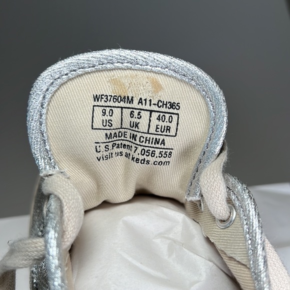 Metallic Silver Keds Champion Sneakers - Size 9 - Womens Classic Keds - Picture 12 of 14